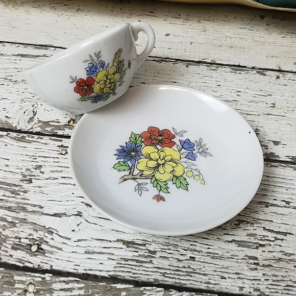 Vintage Toy China Tea Set Floral pattern NIB - Picture 4 of 8